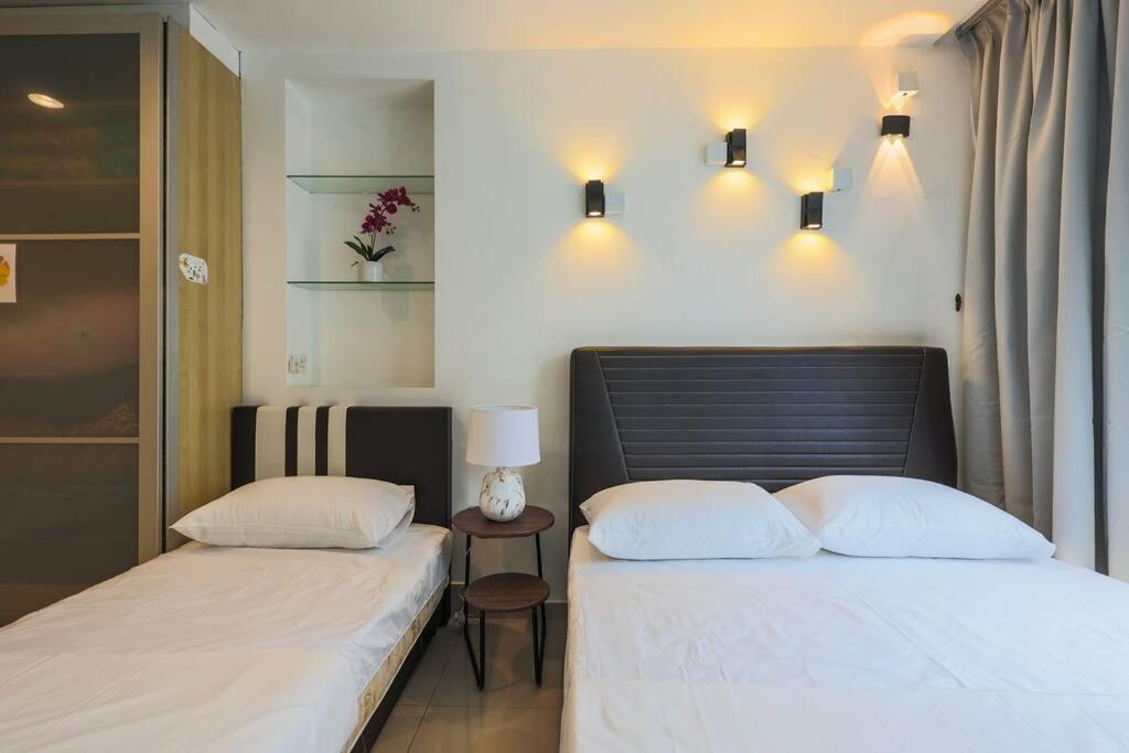5 Sec To Pavilion Mall 16-23 People Fahrenheit 88 Jalan Bukit Bintang Pangsapuri